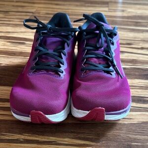 Altra Rivera 3 Women’s size 9